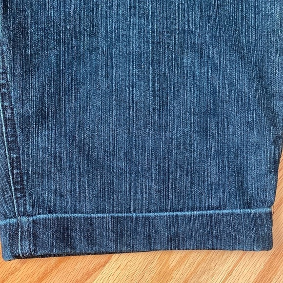 Soft Surroundings Jean Shorts Womans PXS Mid Rise Pull On Comfort Stretch Denim - Picture 4 of 10